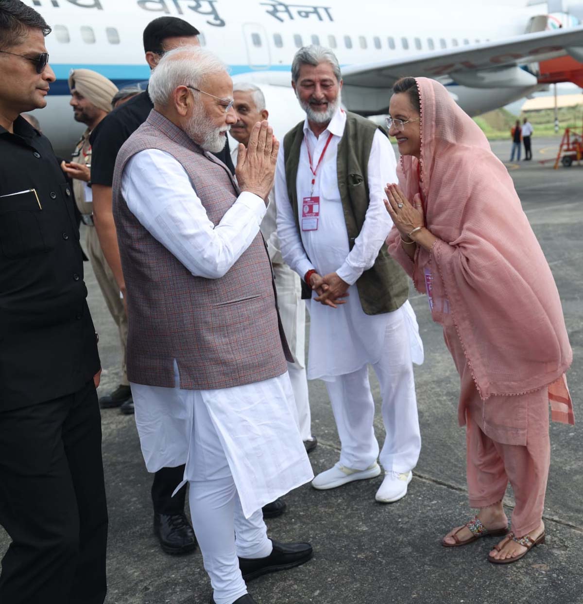 Those who do narrow politics should tell where the Rs 12,000 crore given by the Centre was spent - Amanjot Kaur Ramuwalia.